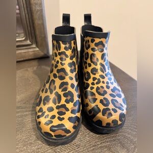 Leapord Print Rain Boots Sz 9